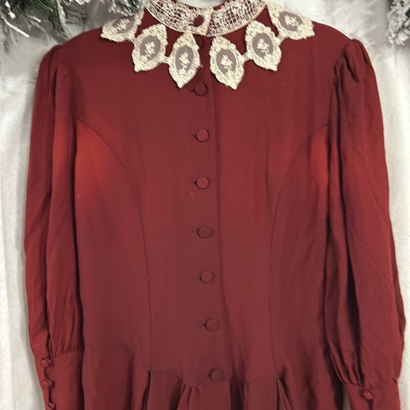 Vintage JESSICA McCLINTOCK burgundy midi dresss lace collar button back Women 8 - Picture 6 of 16